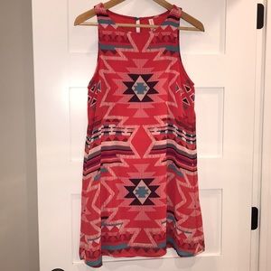Juniors patterned polyester shift dress size small